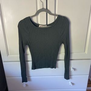 Tight long sleeve shirt